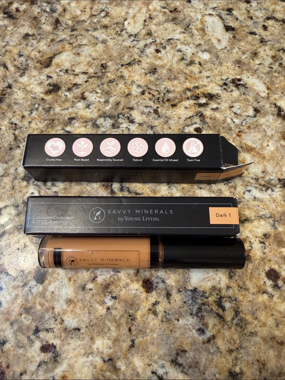 Young Living Savvy Minerals Concealer - Warm Tan Dark 1